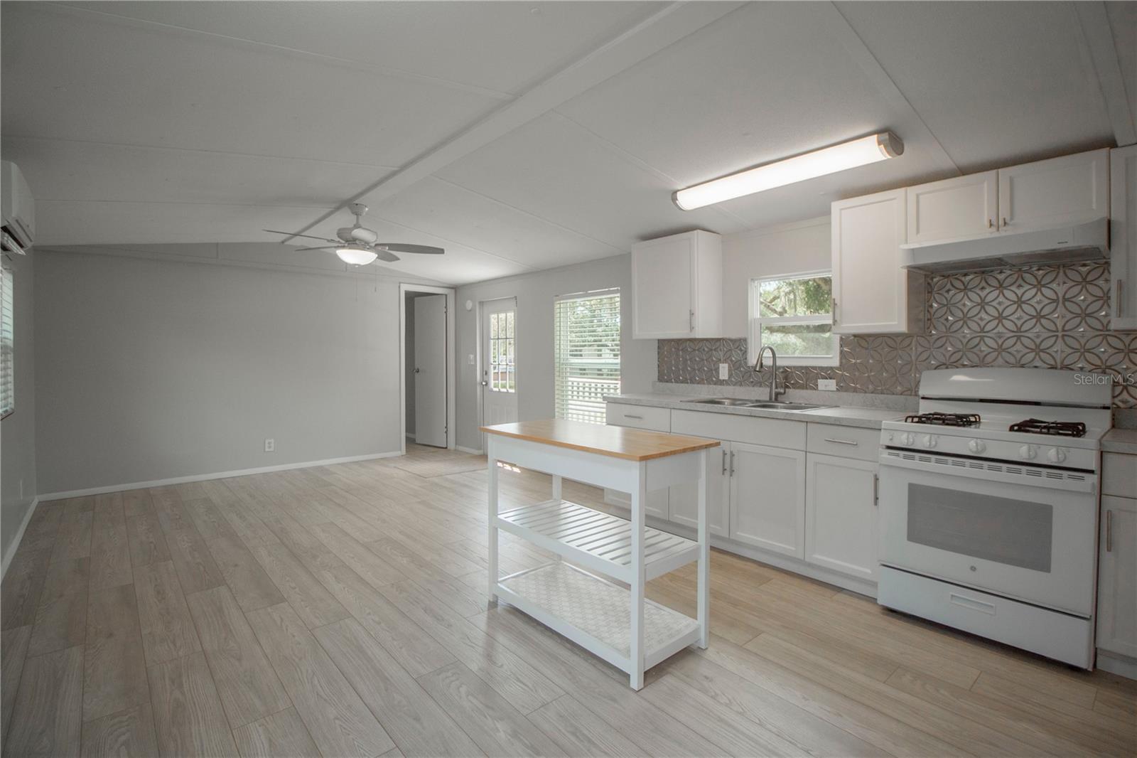 Image 4 of 9 For 28 Shady Lane S