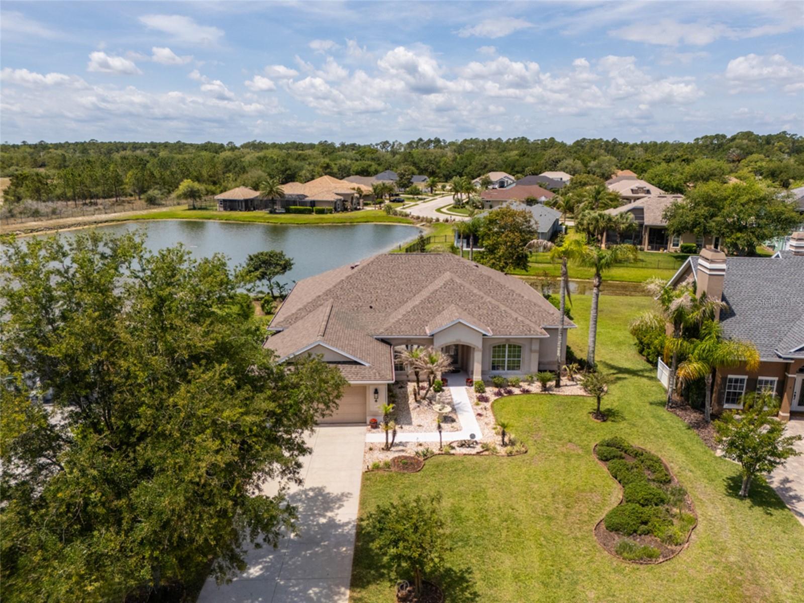 Image 33 of 48 For 6 Lakewalk Drive
