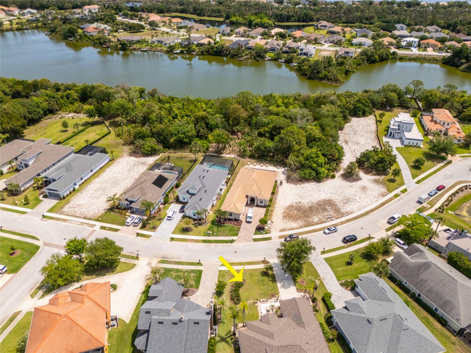 Image 37 of 48 For 6 Lakewalk Drive