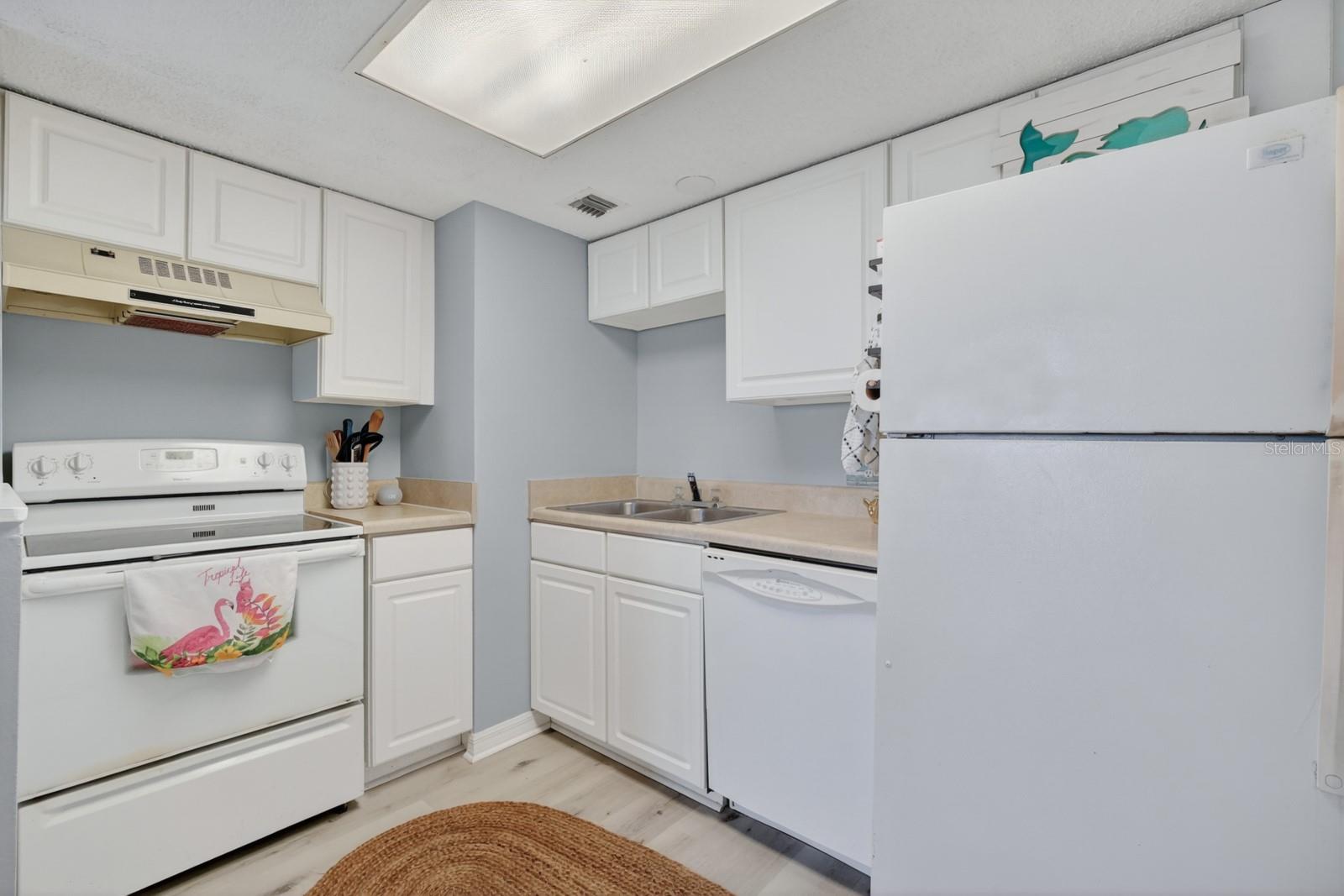 Image 10 of 25 For 2700 Ocean Shore Boulevard 114