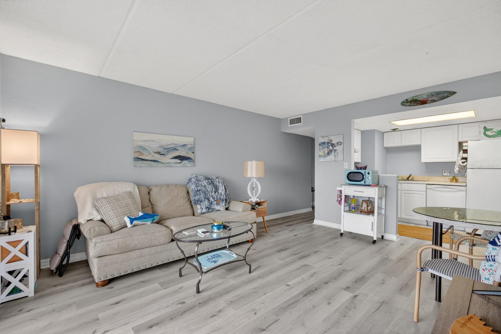 Image 7 of 25 For 2700 Ocean Shore Boulevard 114
