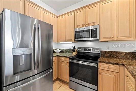 Image 14 of 58 For 700 Cinnamon Beach Way 633