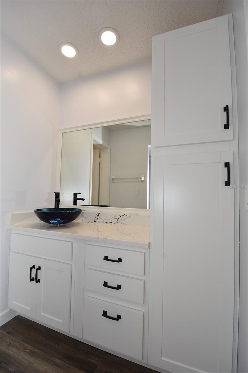 Image 29 of 30 For 4 Southbury Court 4