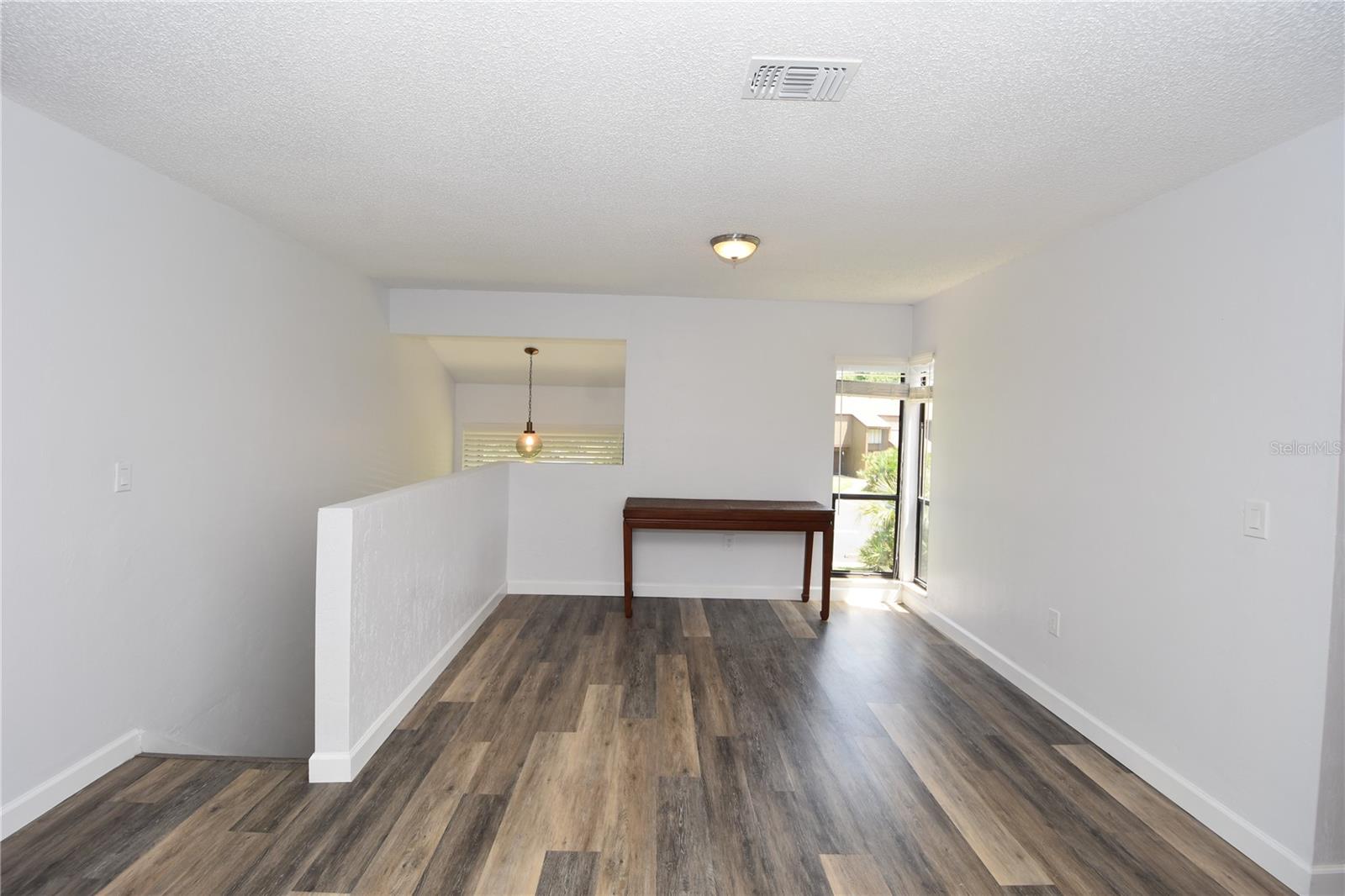 Image 4 of 30 For 4 Southbury Court 4