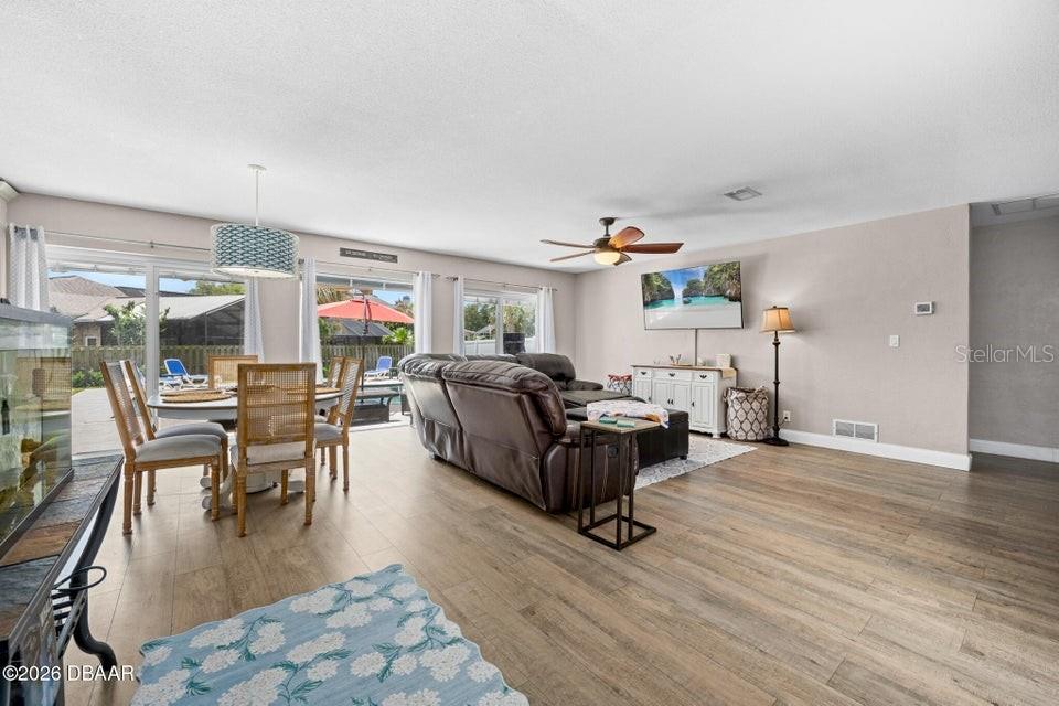 Image 12 of 72 For 18 Tomoka Oaks Boulevard