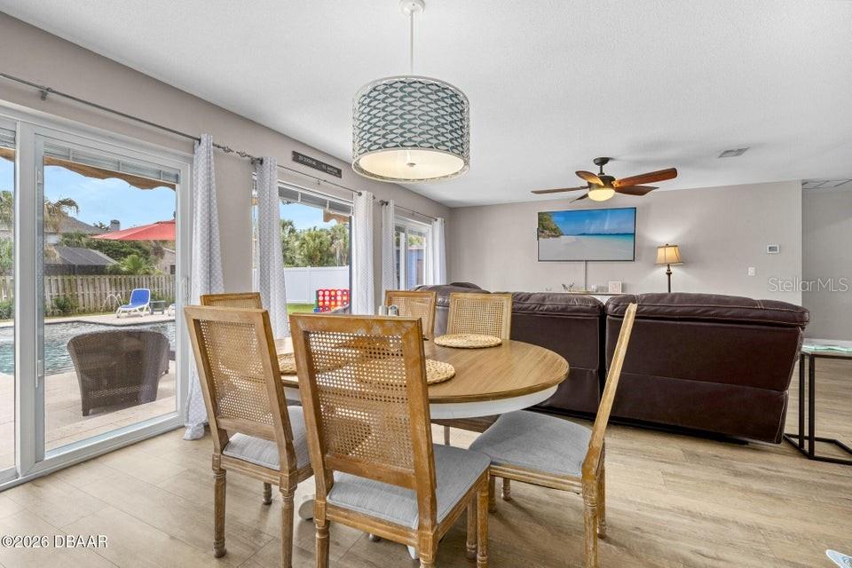 Image 15 of 72 For 18 Tomoka Oaks Boulevard