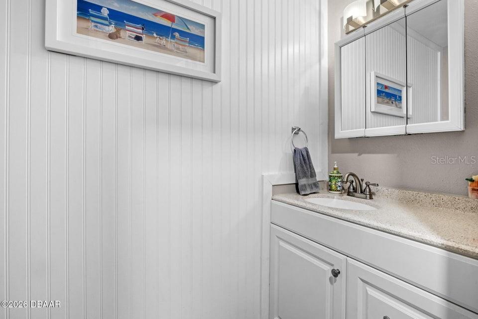 Image 30 of 72 For 18 Tomoka Oaks Boulevard