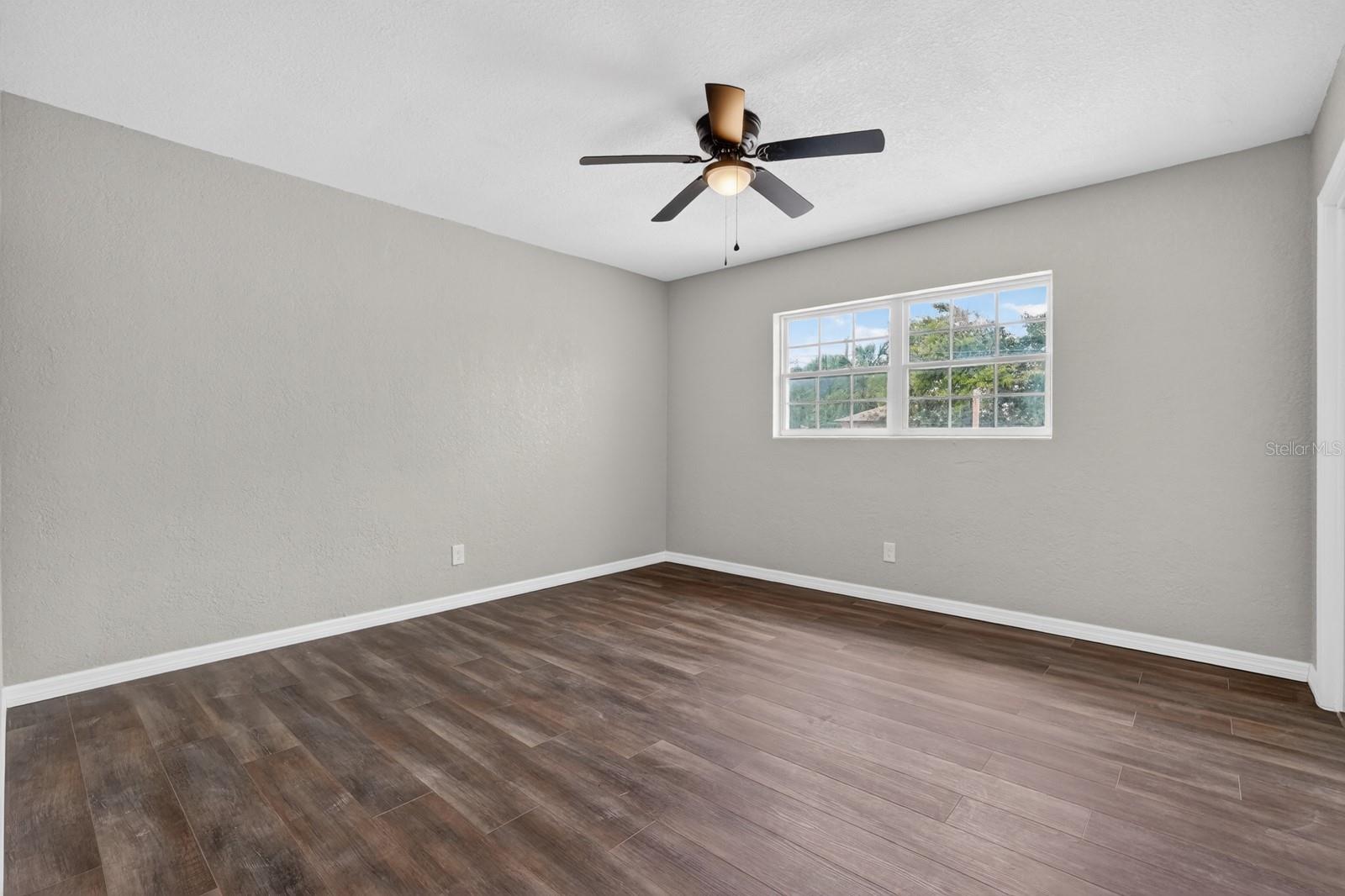 Image 24 of 47 For 1027 Bel Aire Drive