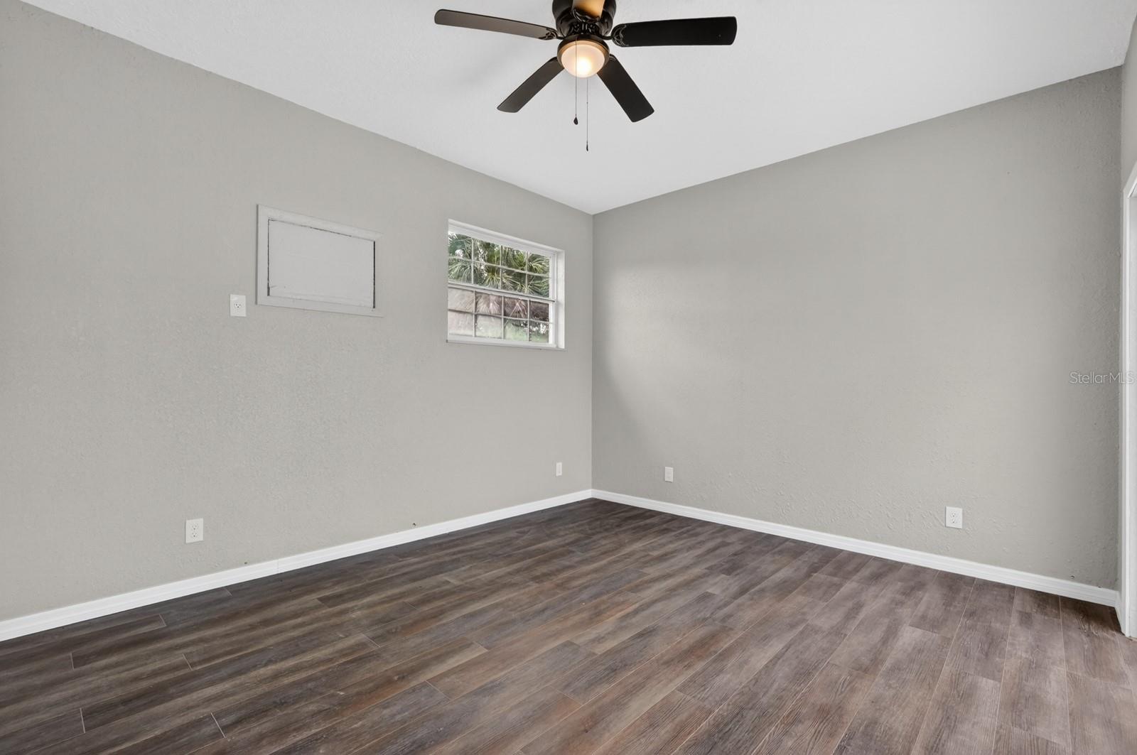 Image 25 of 47 For 1027 Bel Aire Drive