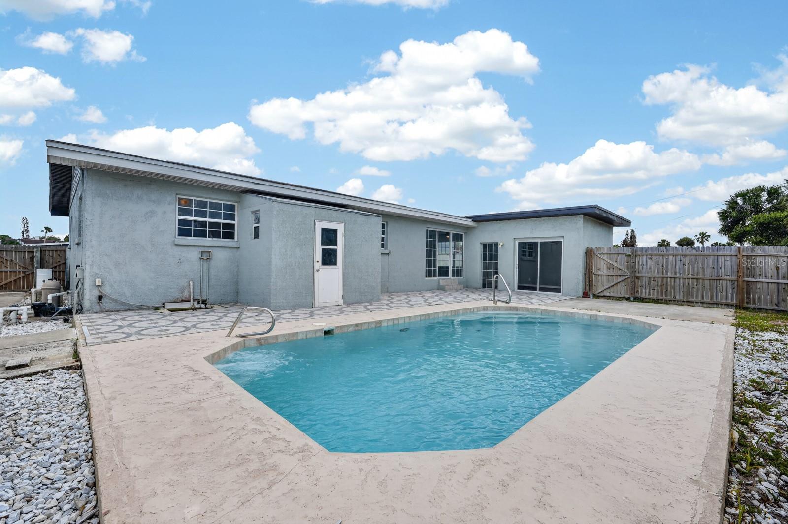 Image 31 of 47 For 1027 Bel Aire Drive