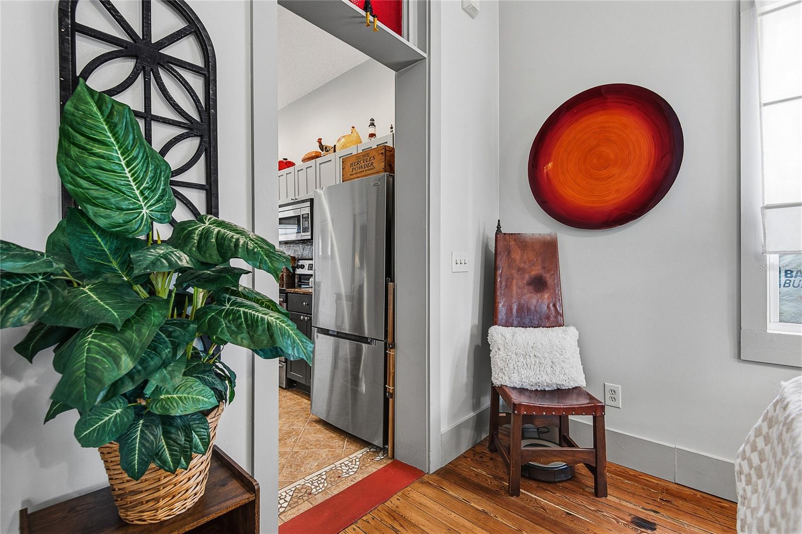 Image 17 of 76 For 74 Abbott Street