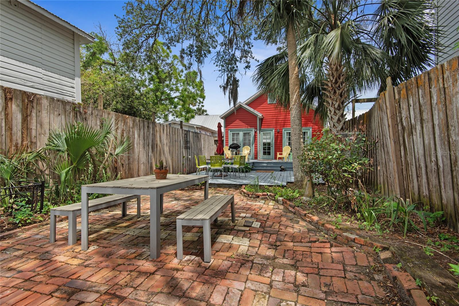 Image 37 of 76 For 74 Abbott Street
