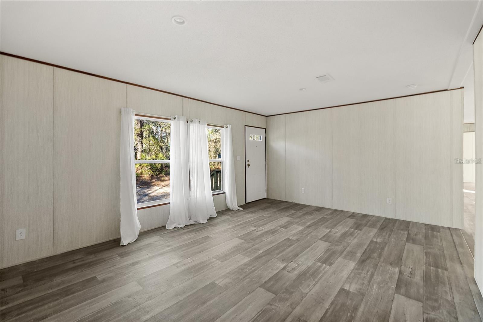 Image 15 of 28 For 2898 Orange Blossom Street