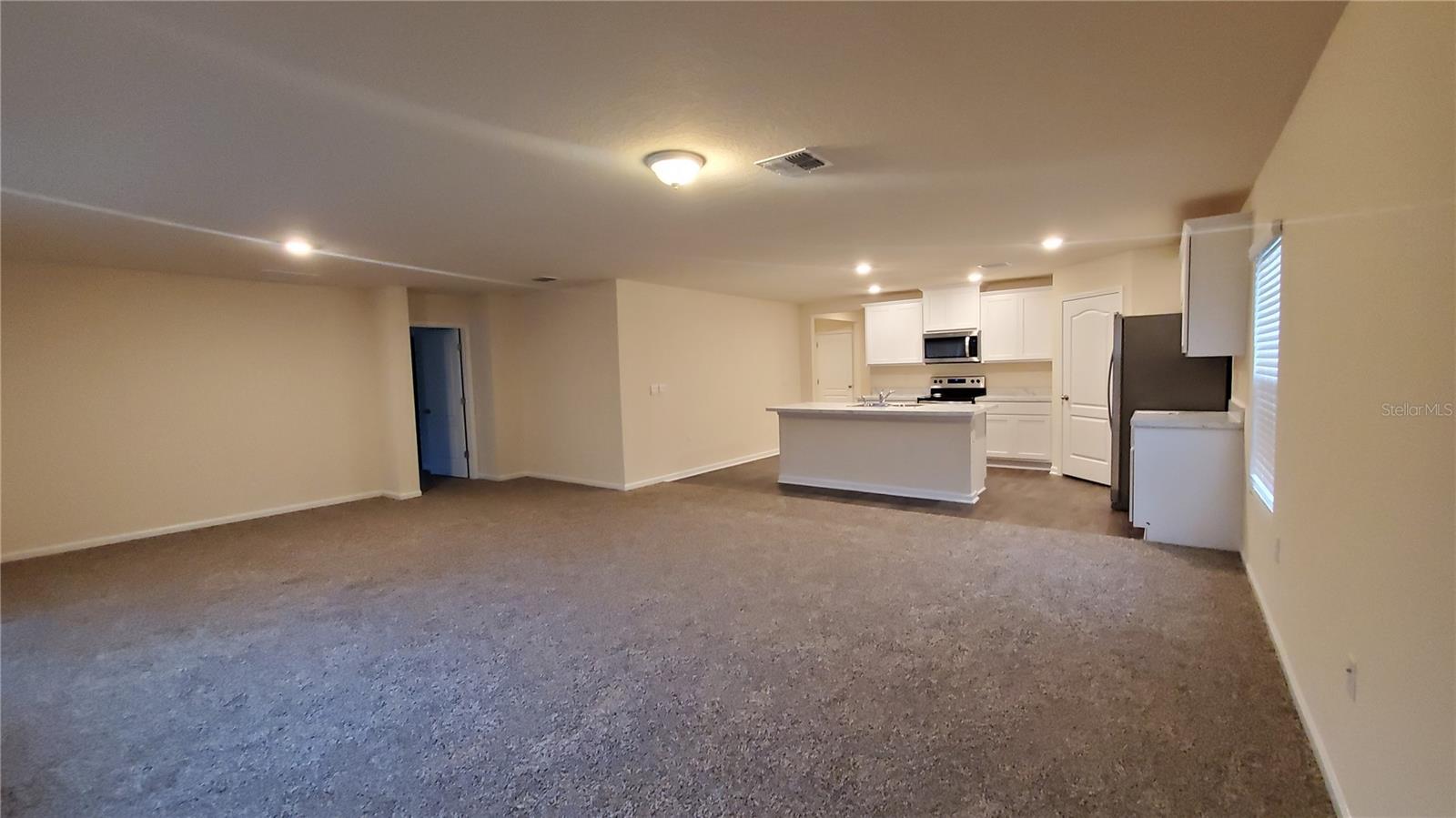 Image 4 of 21 For 44 Barrington Drive