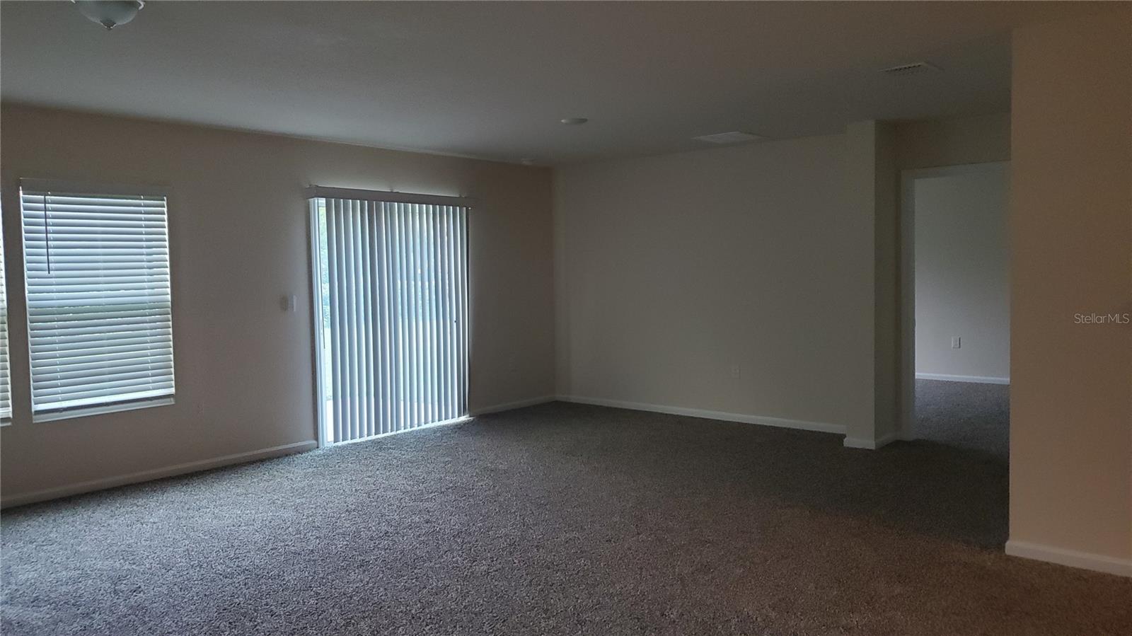 Image 8 of 21 For 44 Barrington Drive