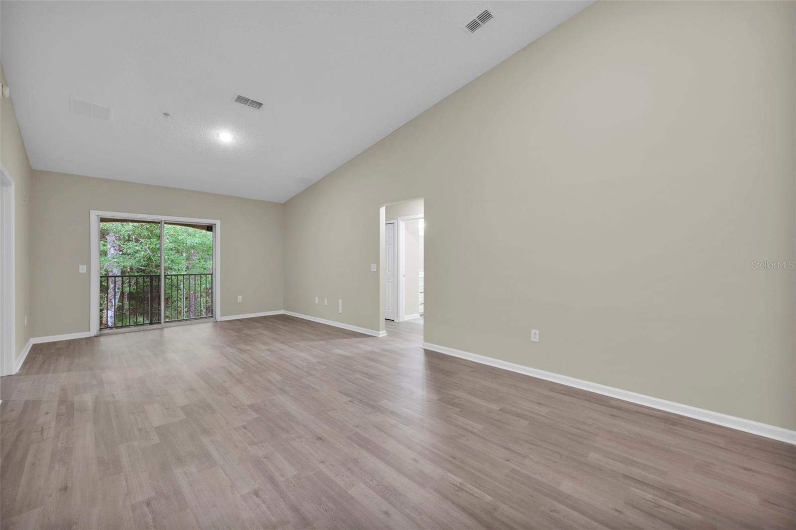 Image 15 of 44 For 6111 Maggies Circle 110
