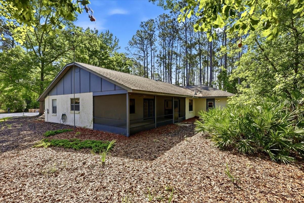 Image 11 of 64 For 5 Largo Place