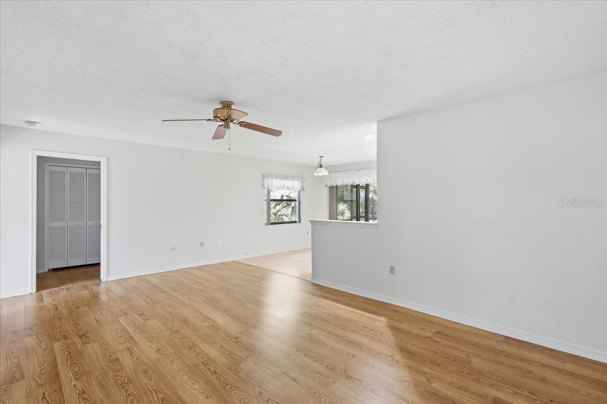 Image 12 of 64 For 5 Largo Place