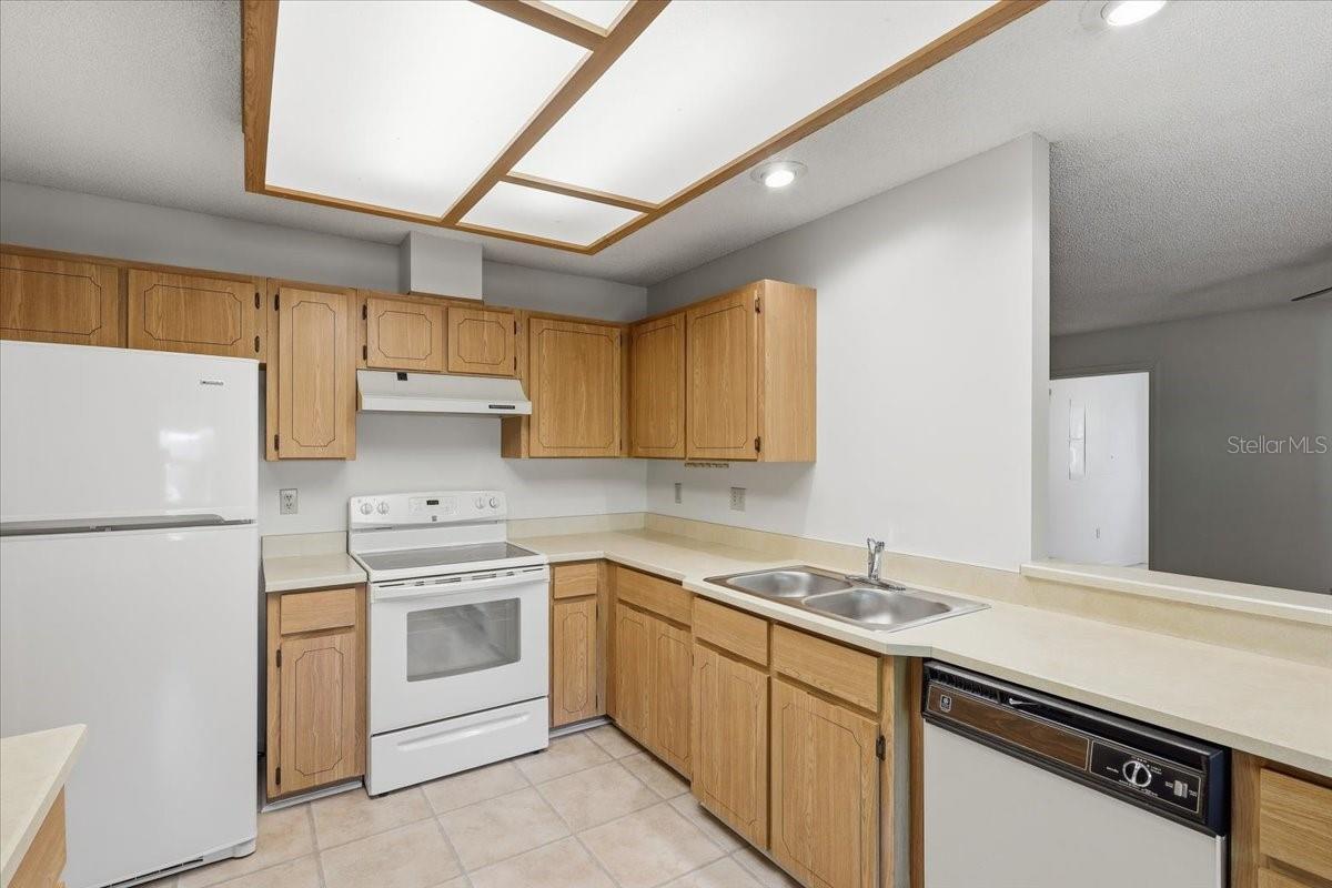 Image 18 of 64 For 5 Largo Place