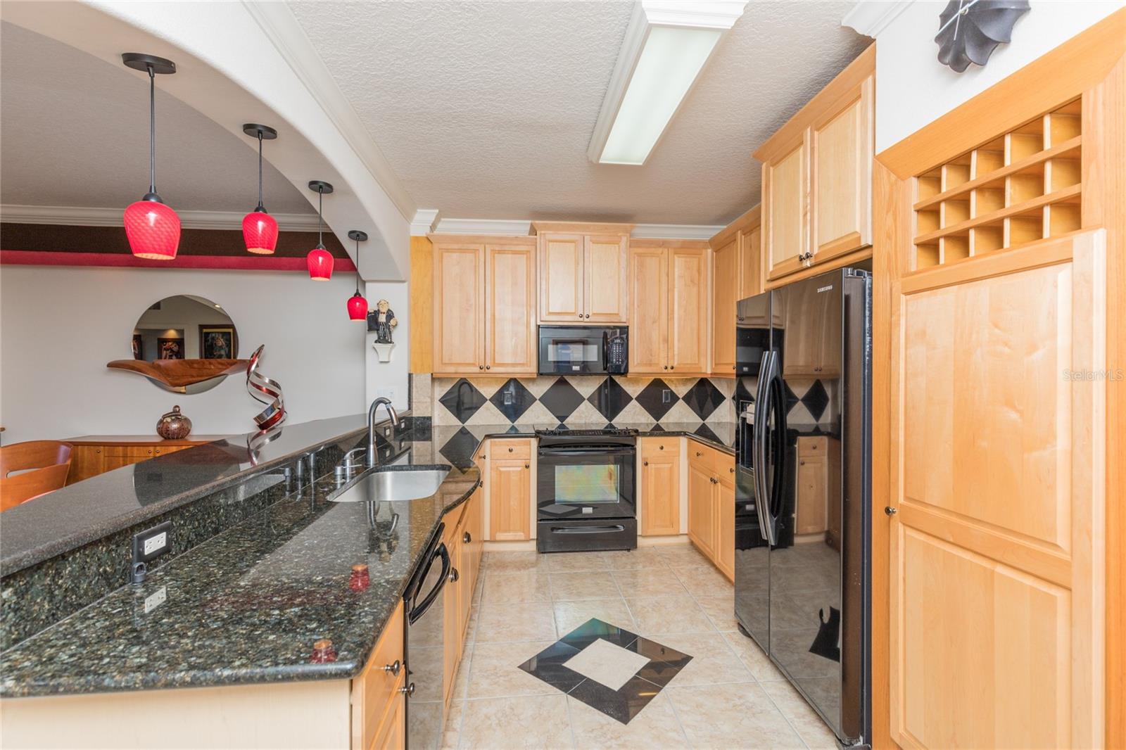 Image 10 of 78 For 80 Surfview Drive 103