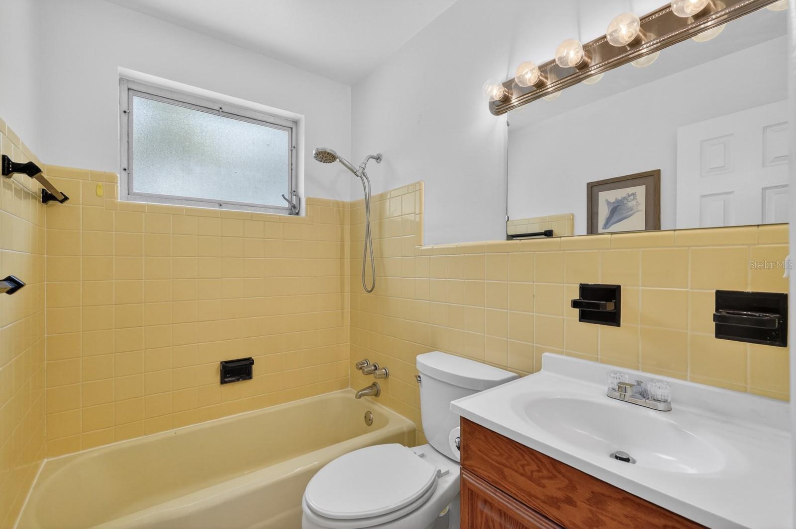 Image 13 of 27 For 353 Chardon Road
