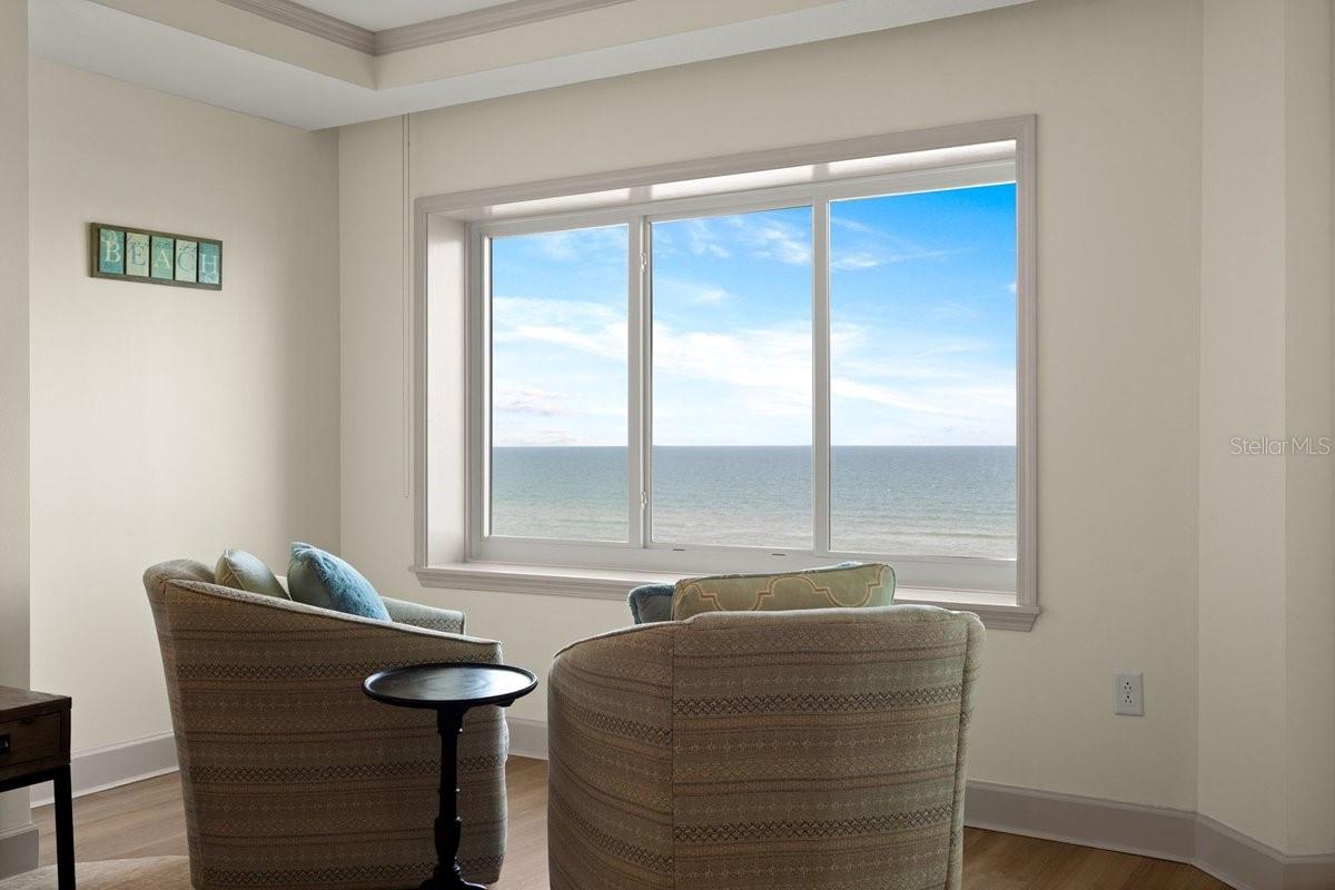 Image 10 of 49 For 200 Ocean Crest Drive 713