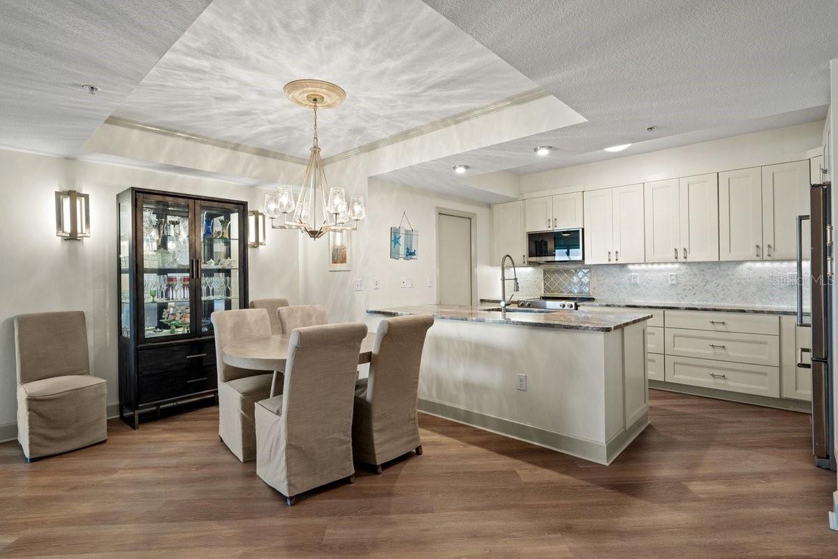 Image 13 of 49 For 200 Ocean Crest Drive 713