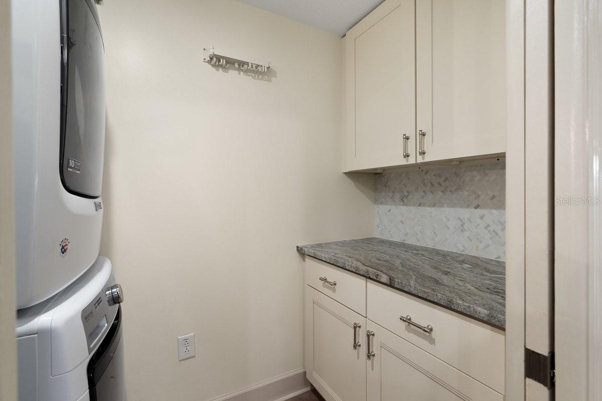 Image 33 of 49 For 200 Ocean Crest Drive 713