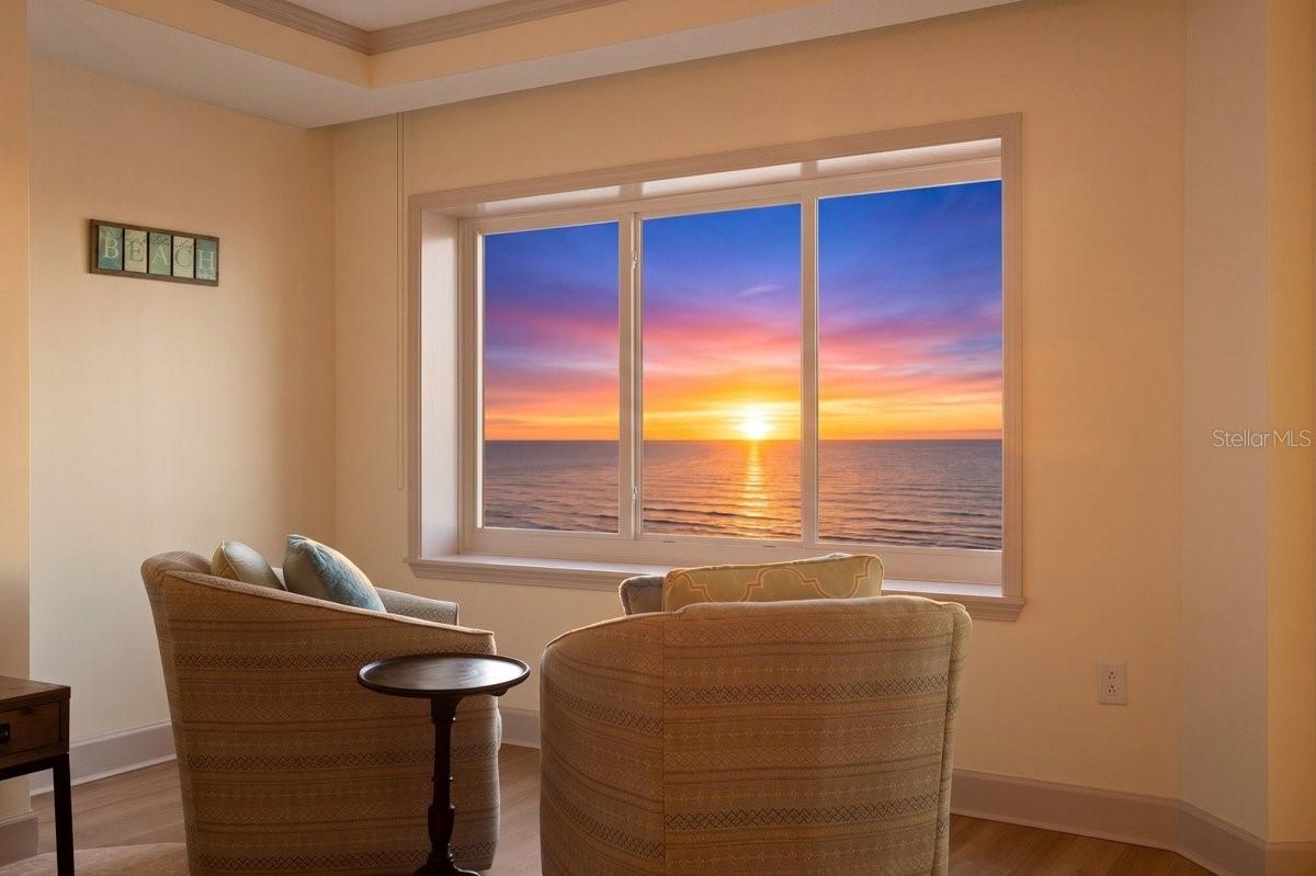 Image 4 of 49 For 200 Ocean Crest Drive 713