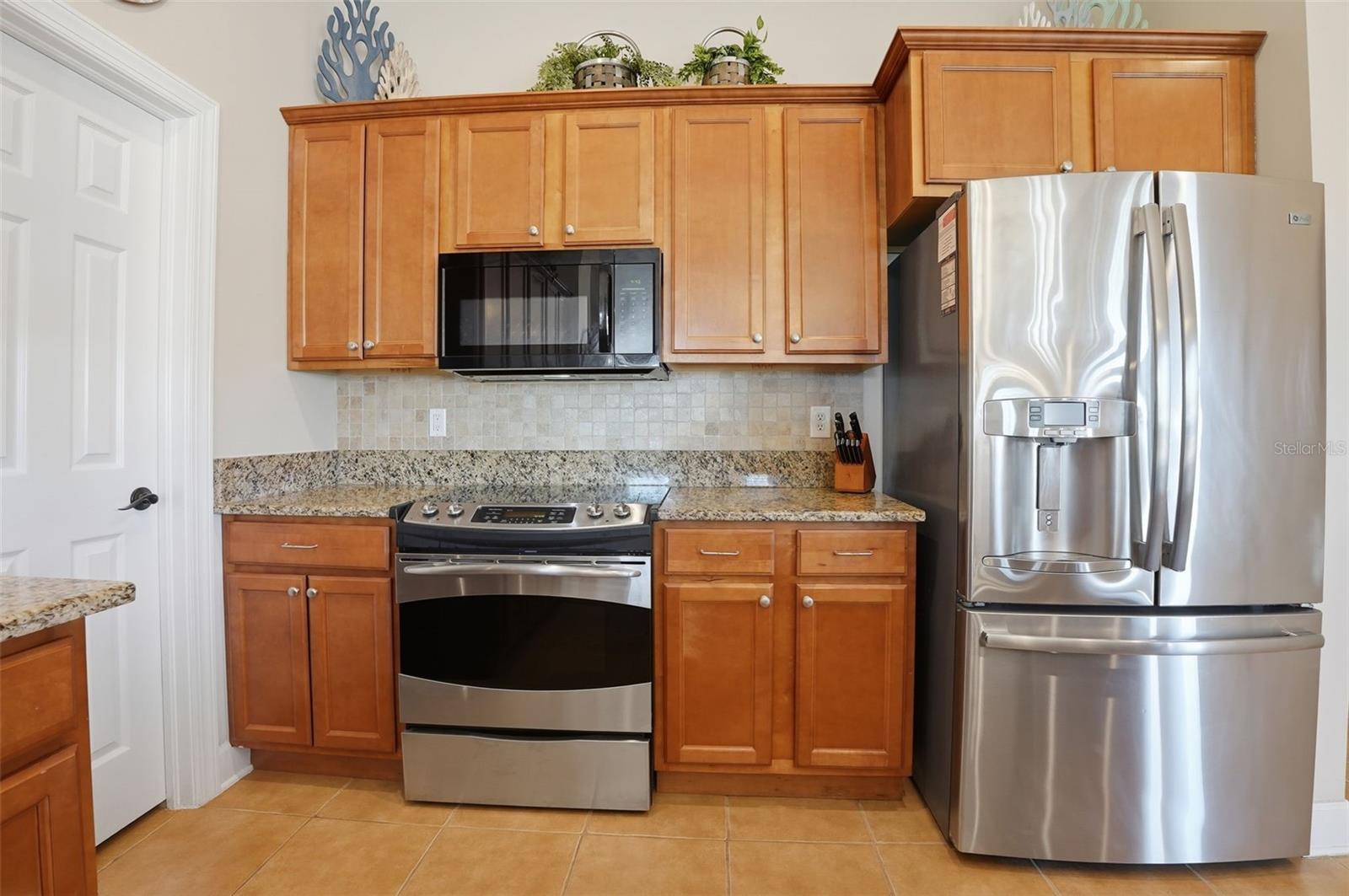 Image 6 of 26 For 200 Bella Harbor Court 113