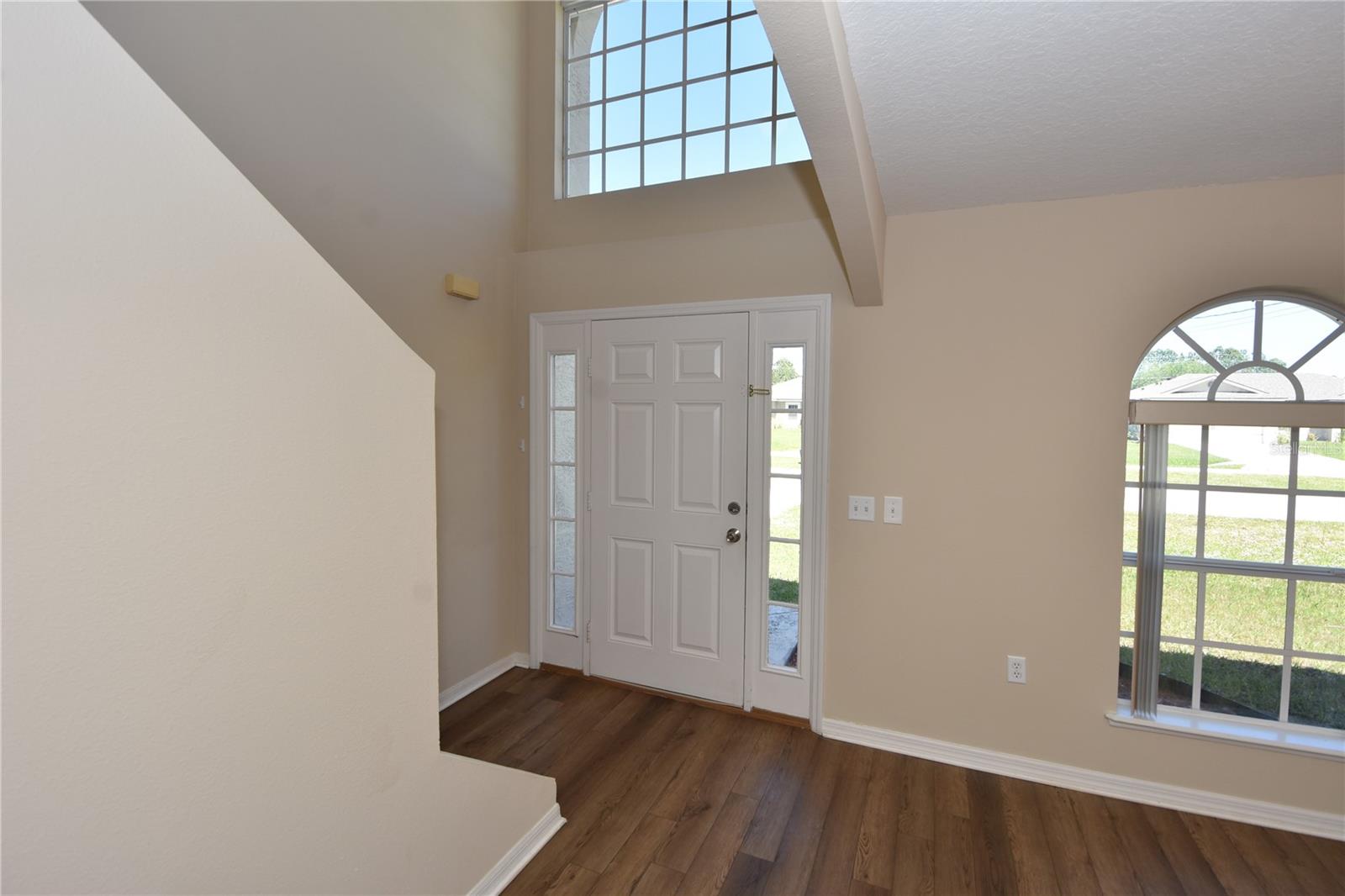 Image 3 of 41 For 37 Buttermill Drive