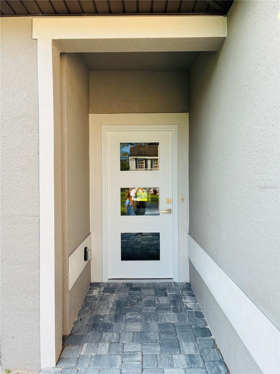 Image 2 of 30 For 4 Sleigh Bell Place B