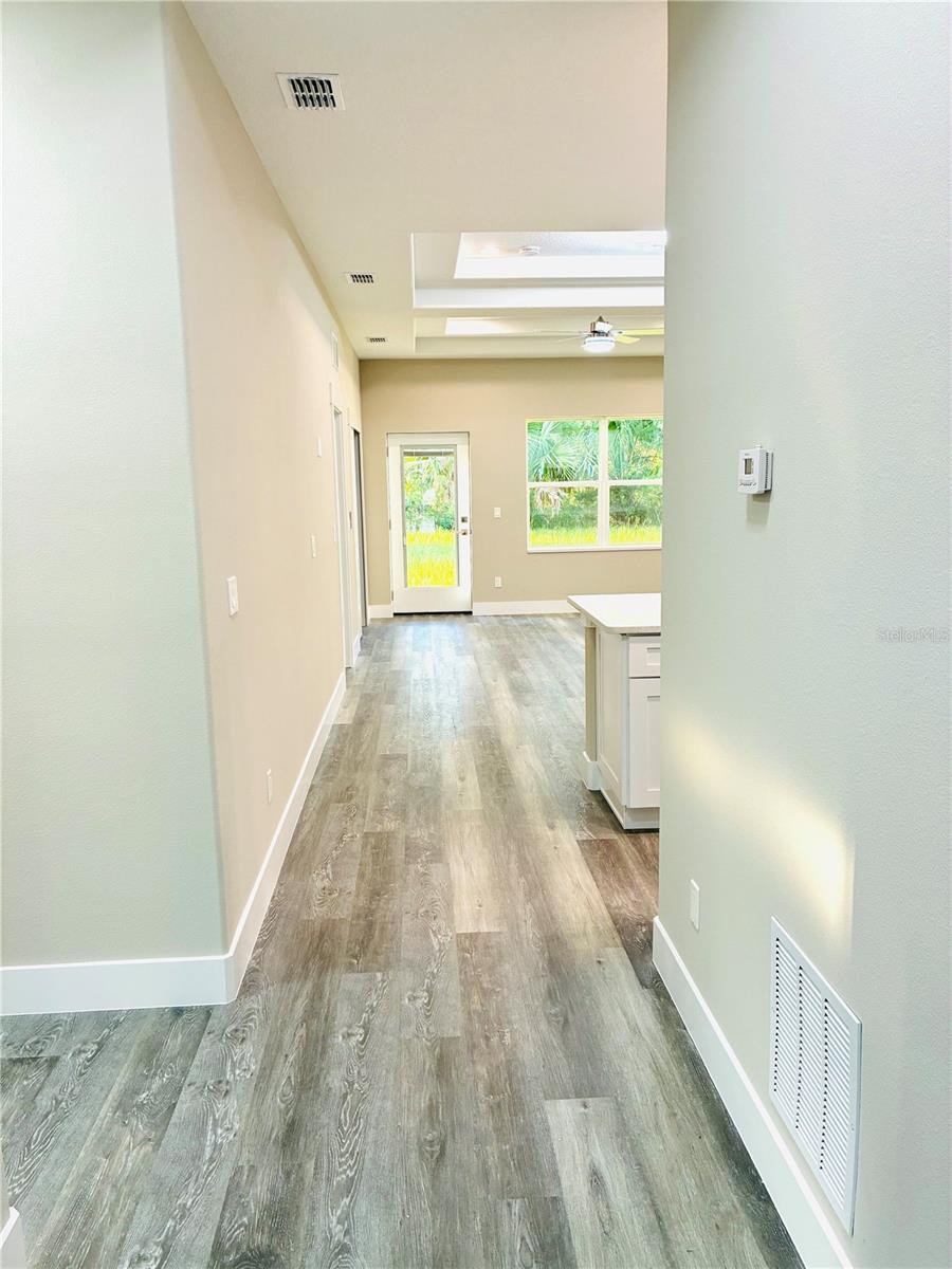 Image 4 of 30 For 4 Sleigh Bell Place B