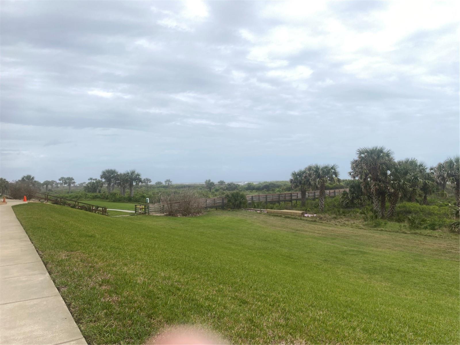 Image 6 of 16 For 60 Surfview Drive 121