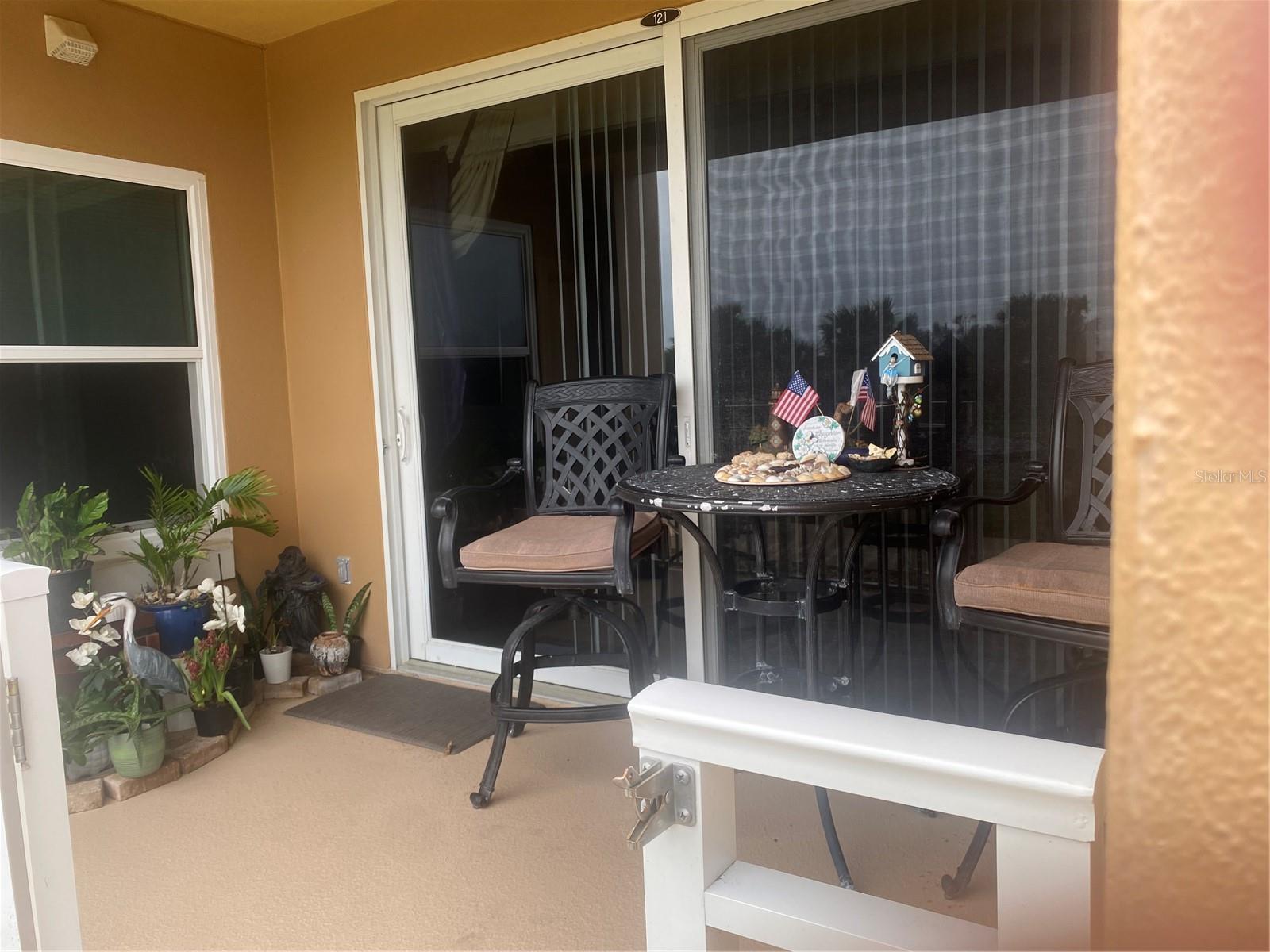 Image 9 of 16 For 60 Surfview Drive 121