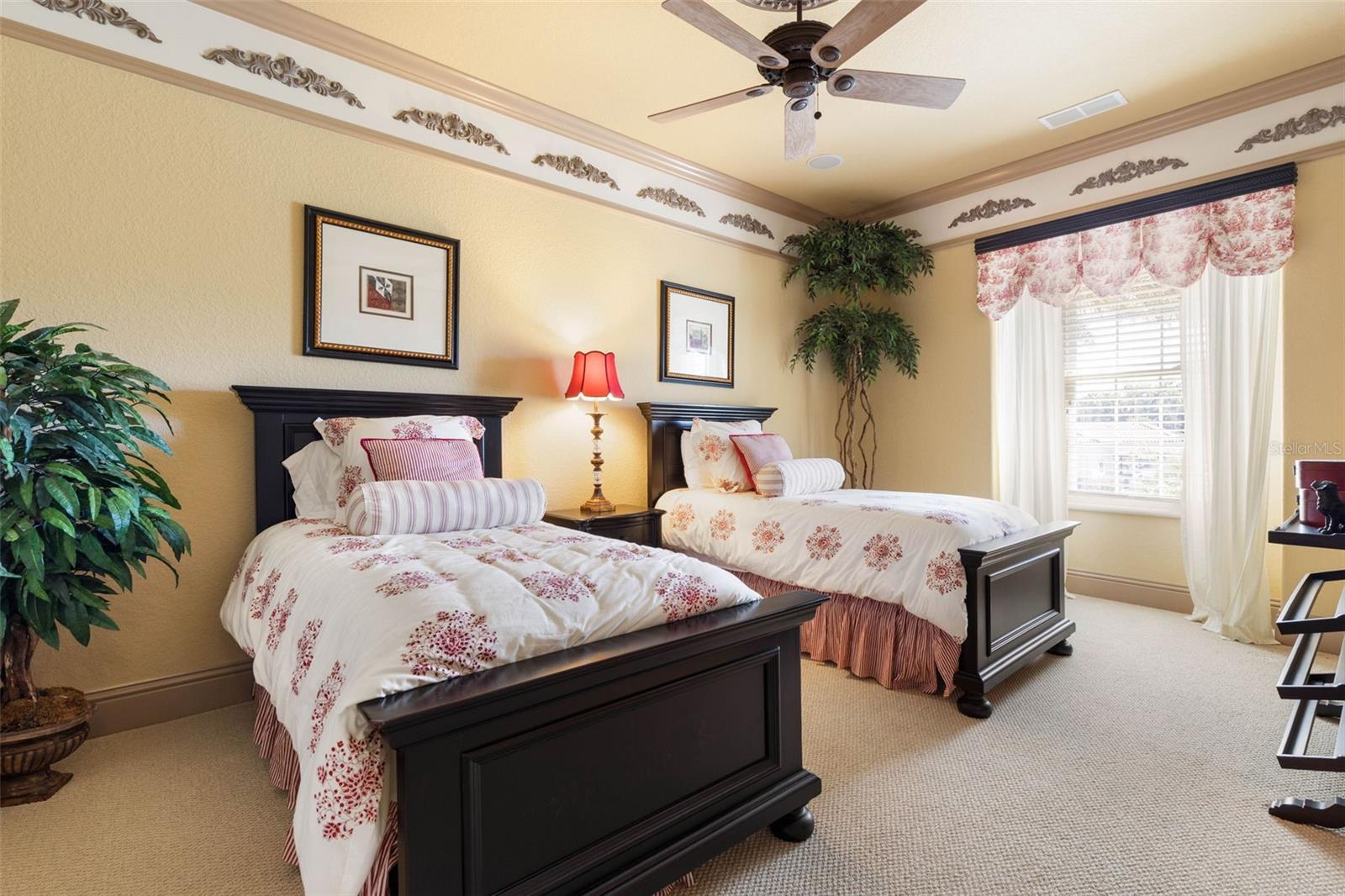 Image 43 of 92 For 224 Yacht Harbor Drive