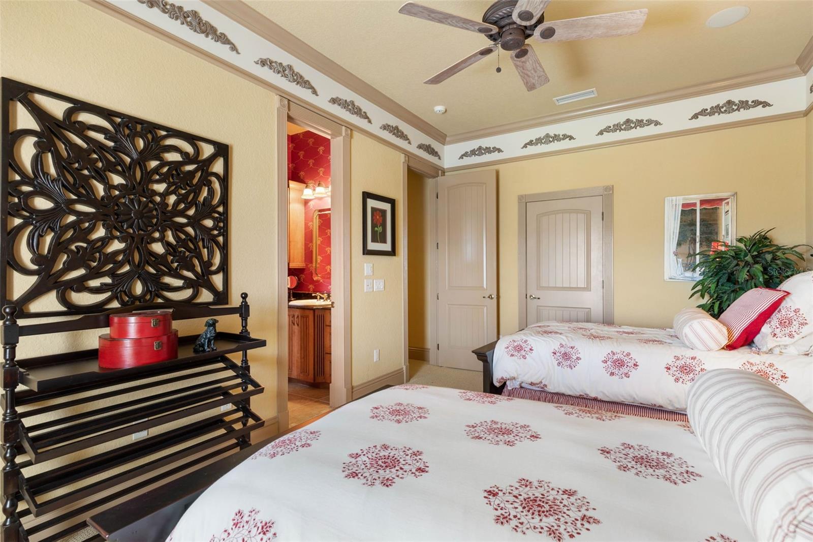 Image 45 of 92 For 224 Yacht Harbor Drive