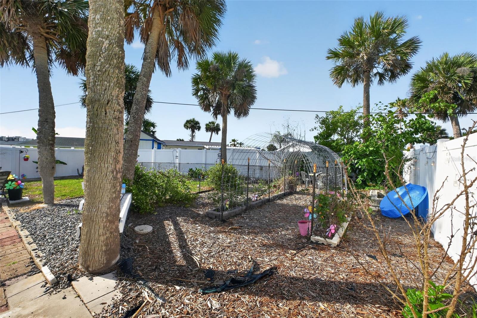 Image 39 of 46 For 8 Poinsettia Drive