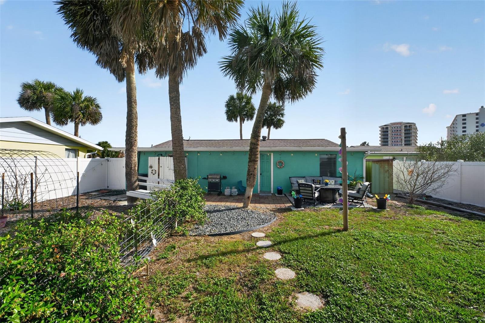 Image 41 of 46 For 8 Poinsettia Drive