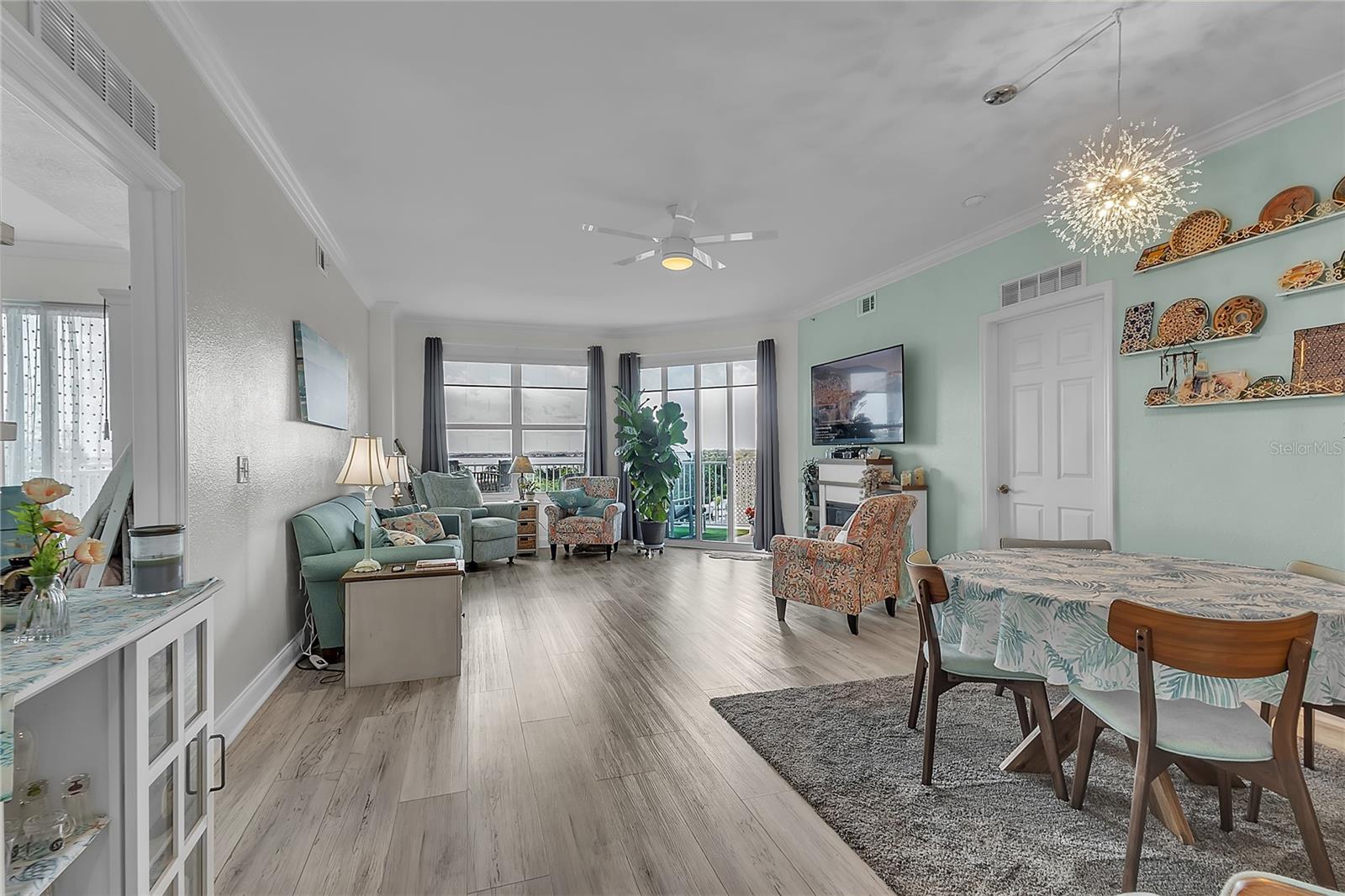 Image 14 of 53 For 2801 Ridgewood Avenue 502