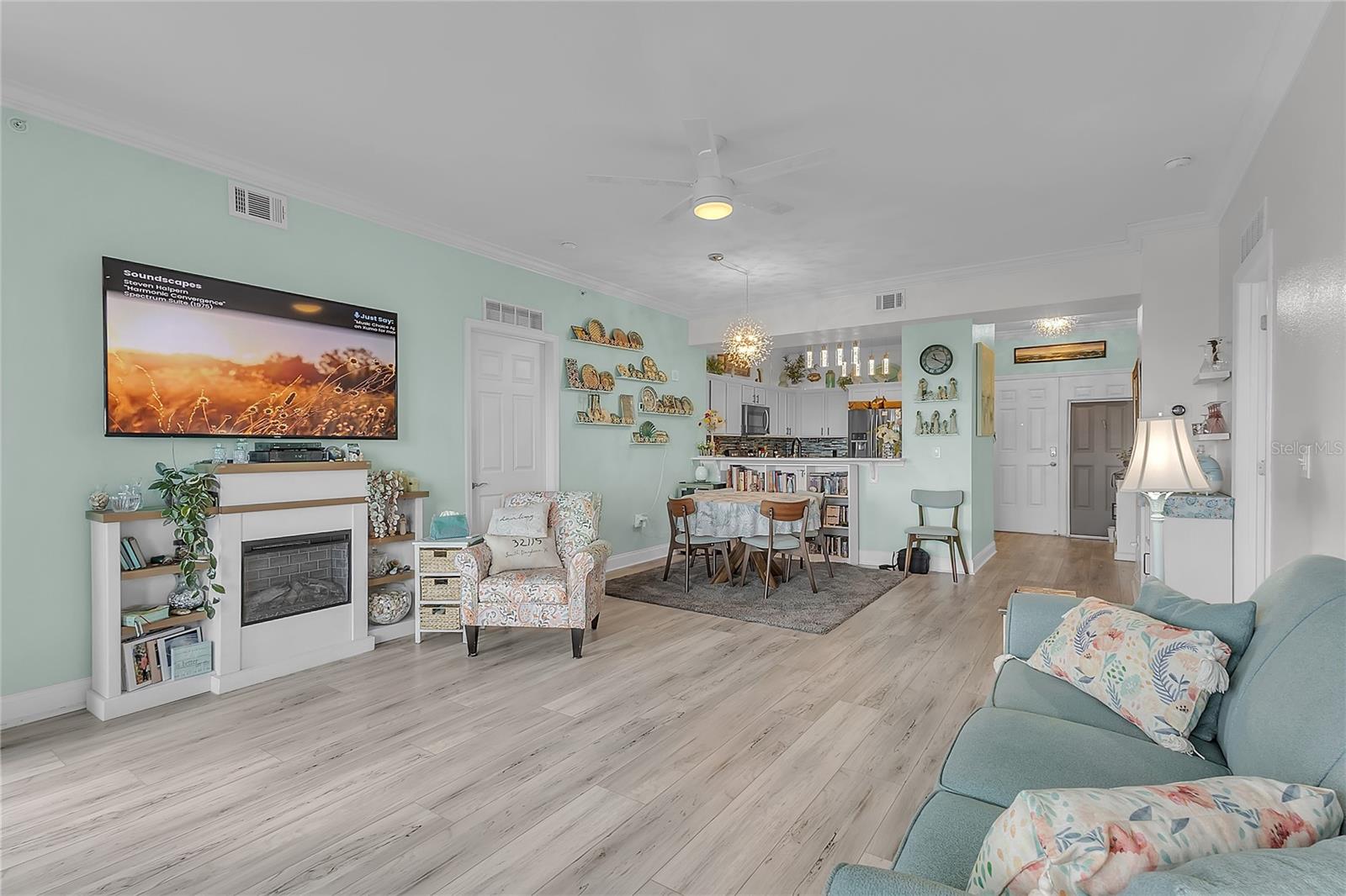 Image 16 of 53 For 2801 Ridgewood Avenue 502