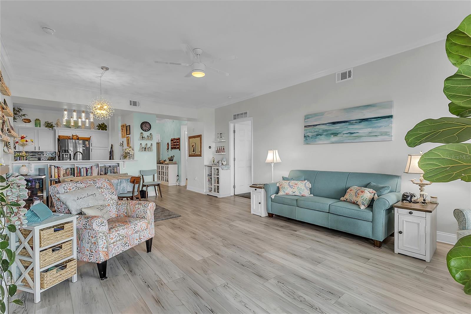 Image 17 of 53 For 2801 Ridgewood Avenue 502