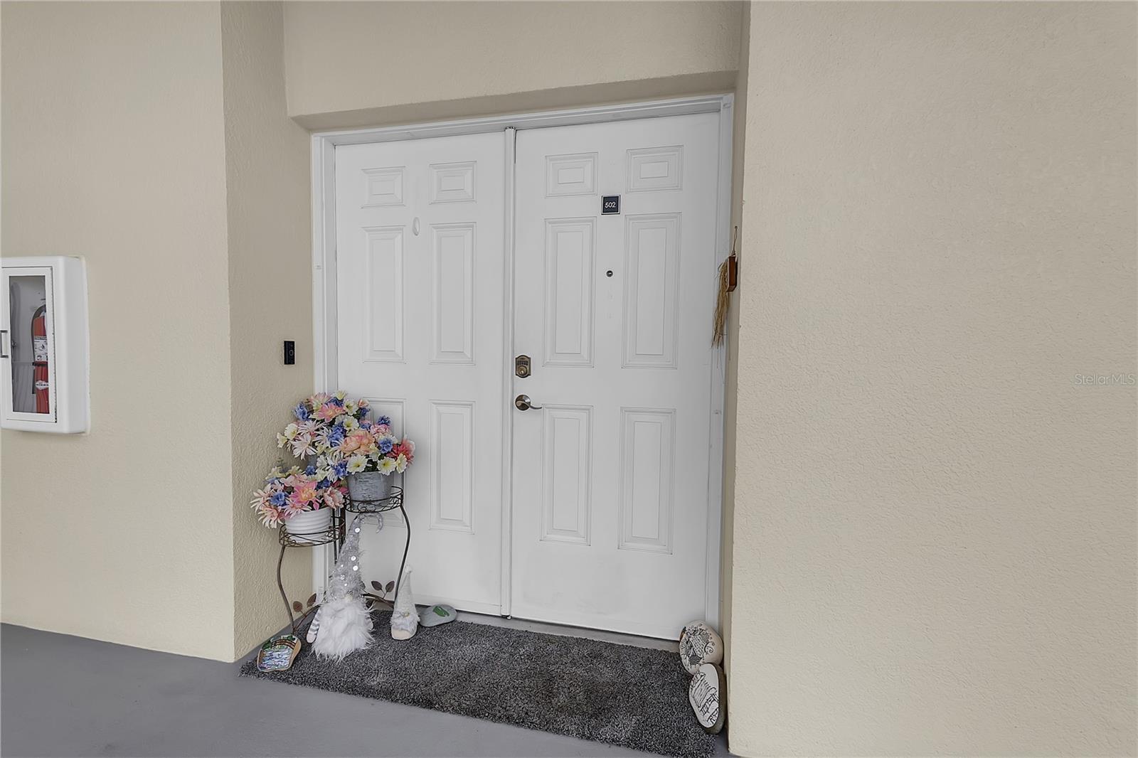 Image 2 of 53 For 2801 Ridgewood Avenue 502
