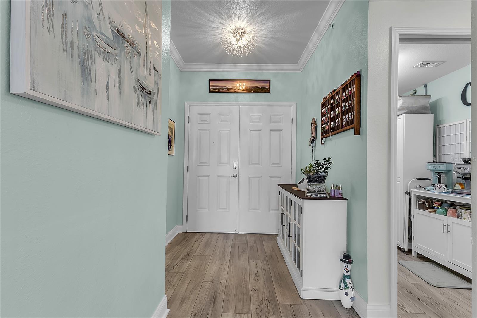 Image 3 of 53 For 2801 Ridgewood Avenue 502