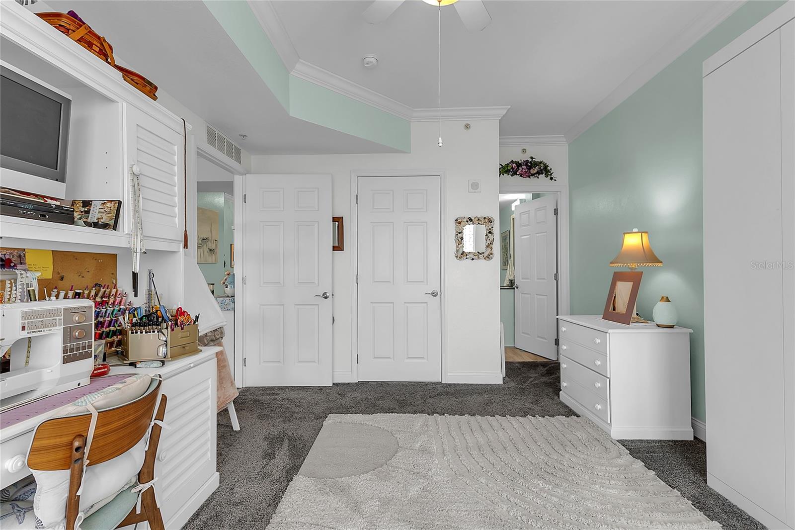 Image 4 of 53 For 2801 Ridgewood Avenue 502
