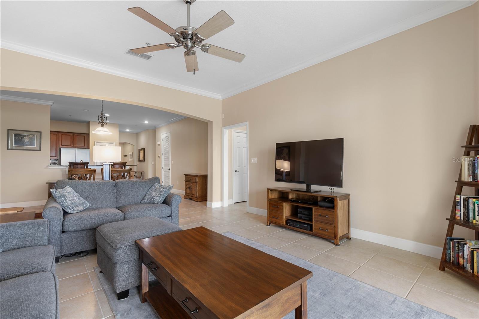 Image 23 of 89 For 400 Cinnamon Beach Way 324