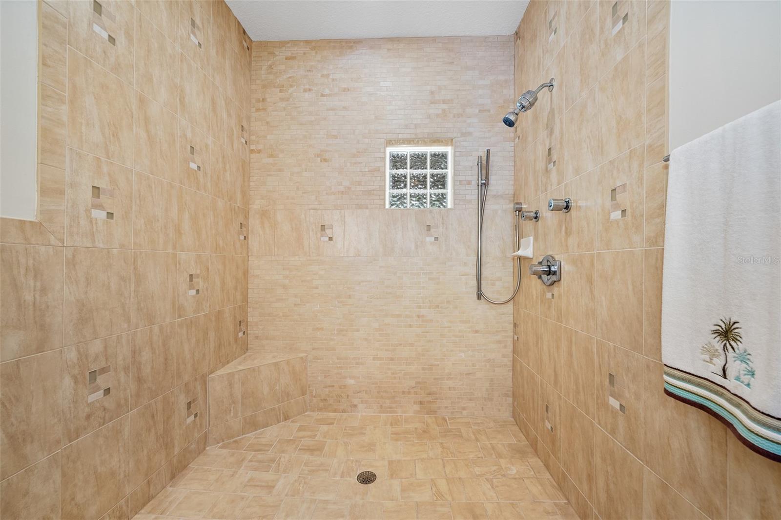 Image 62 of 99 For 3513 Kilgallen Court