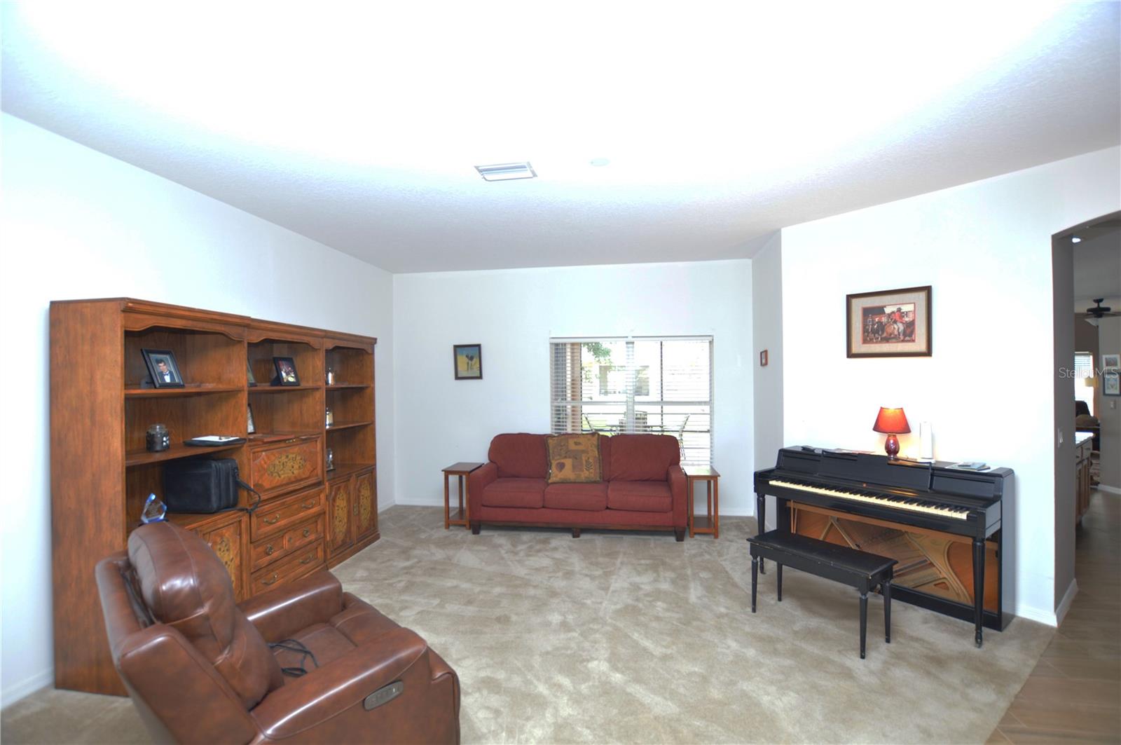 Image 12 of 25 For 67 Richmond Drive