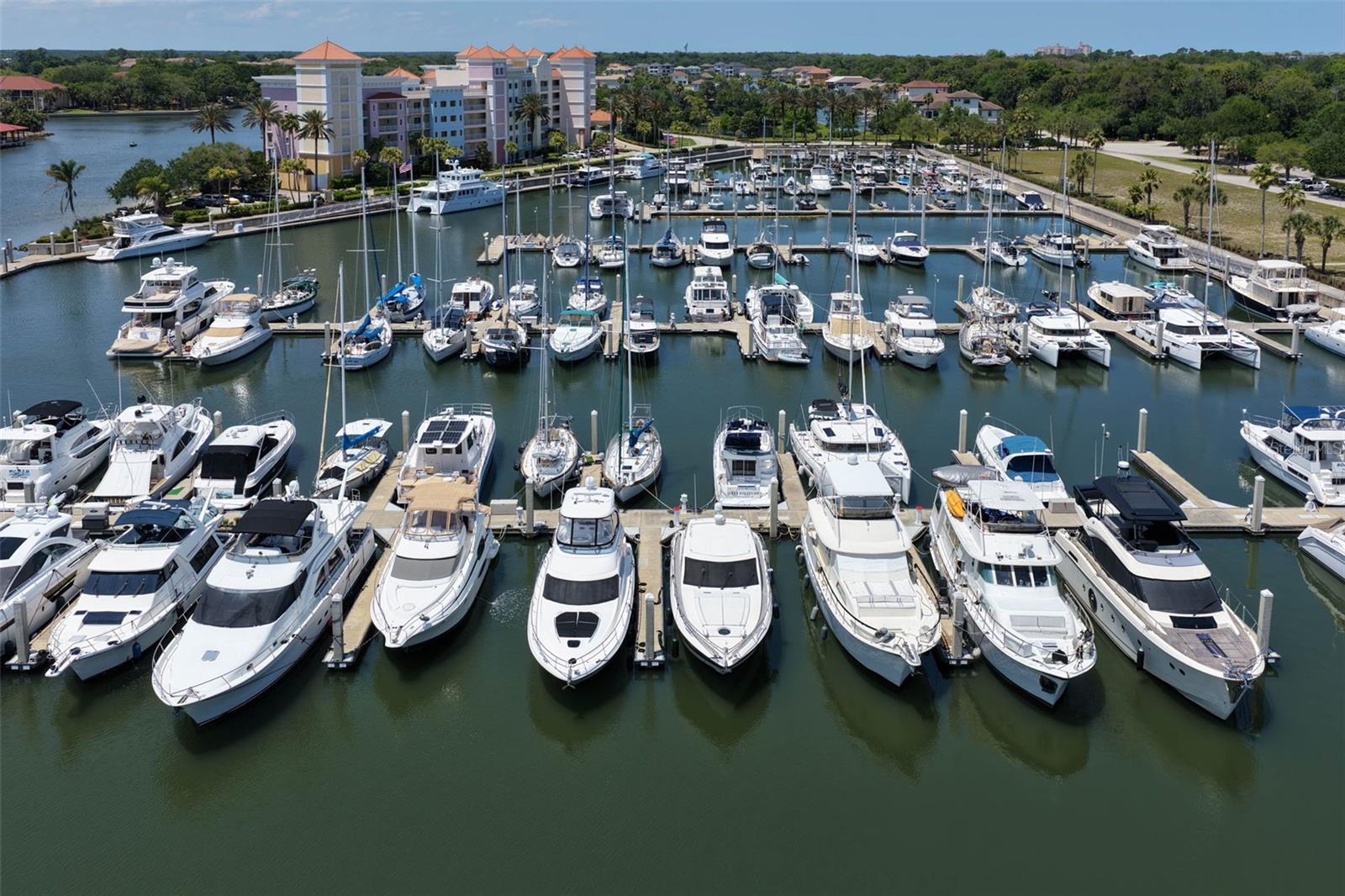 Image 48 of 74 For 102 Yacht Harbor Drive 371