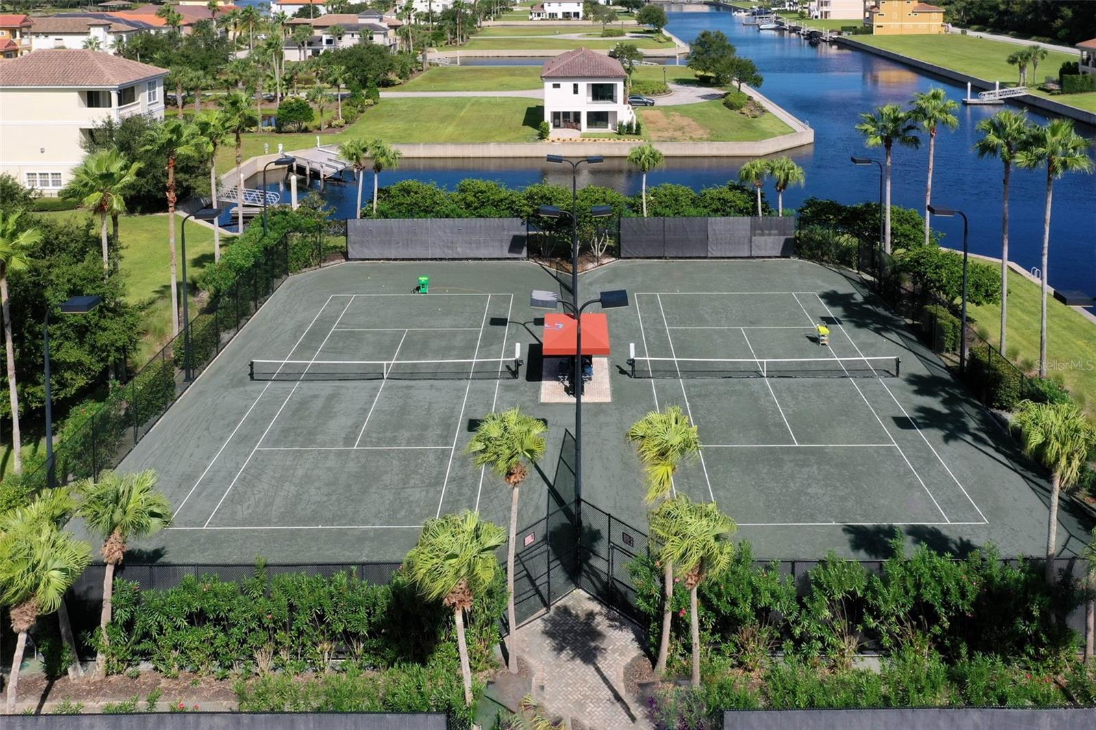 Image 52 of 74 For 102 Yacht Harbor Drive 371